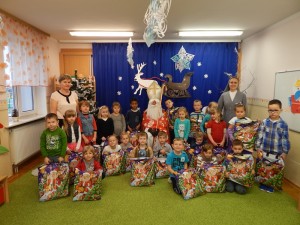 Spotkanie ze Świętym Mikołajem w grupie Radosne Słoneczka